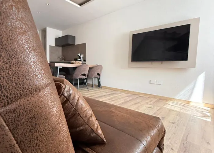 La Casa Di Adele Tirano