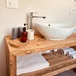 公寓 La Casa Di Adele 蒂拉诺