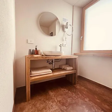 La Casa Di Adele Tirano